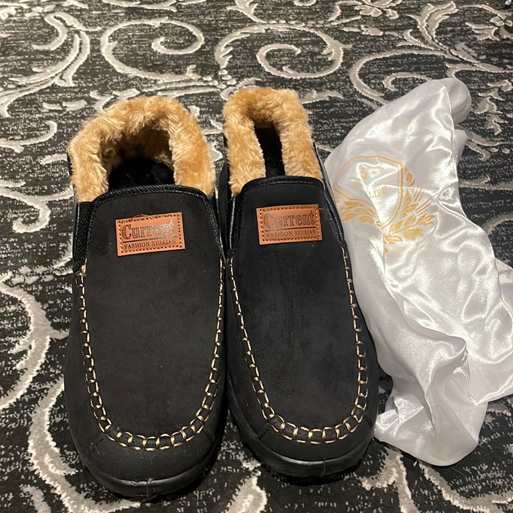 Men’s slip on loafers black